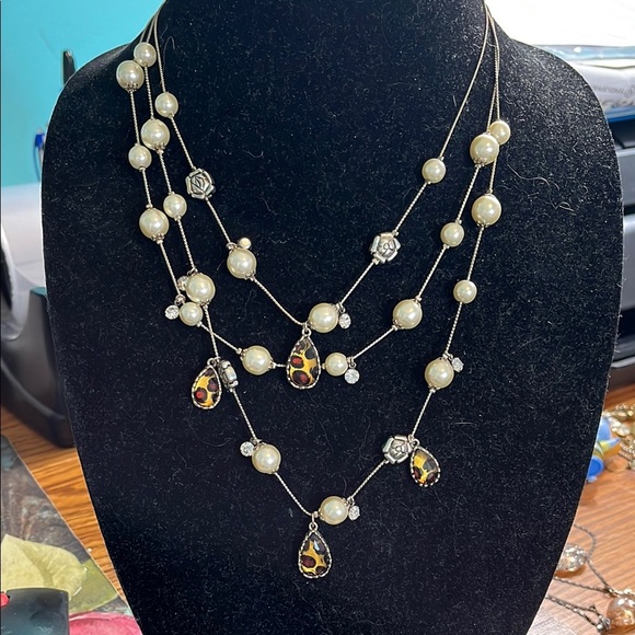 Betsey Johnson Tiered Necklace Leopard Pearls Rose Charms Lobster Clasp 3 Tiers - Picture 1 of 6
